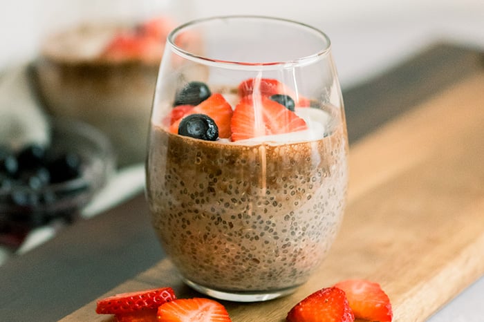 https://smartfertilitychoices.com/wp-content/uploads/2022/01/PCOS-Breakfast-Recipe-Chia-Parfait.jpg